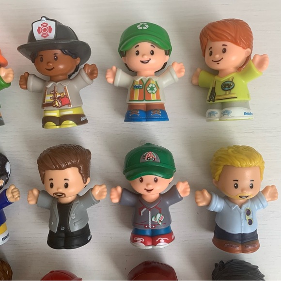 Fisher-Price Little People Lot of 20 Figures - Picture 3 of 10